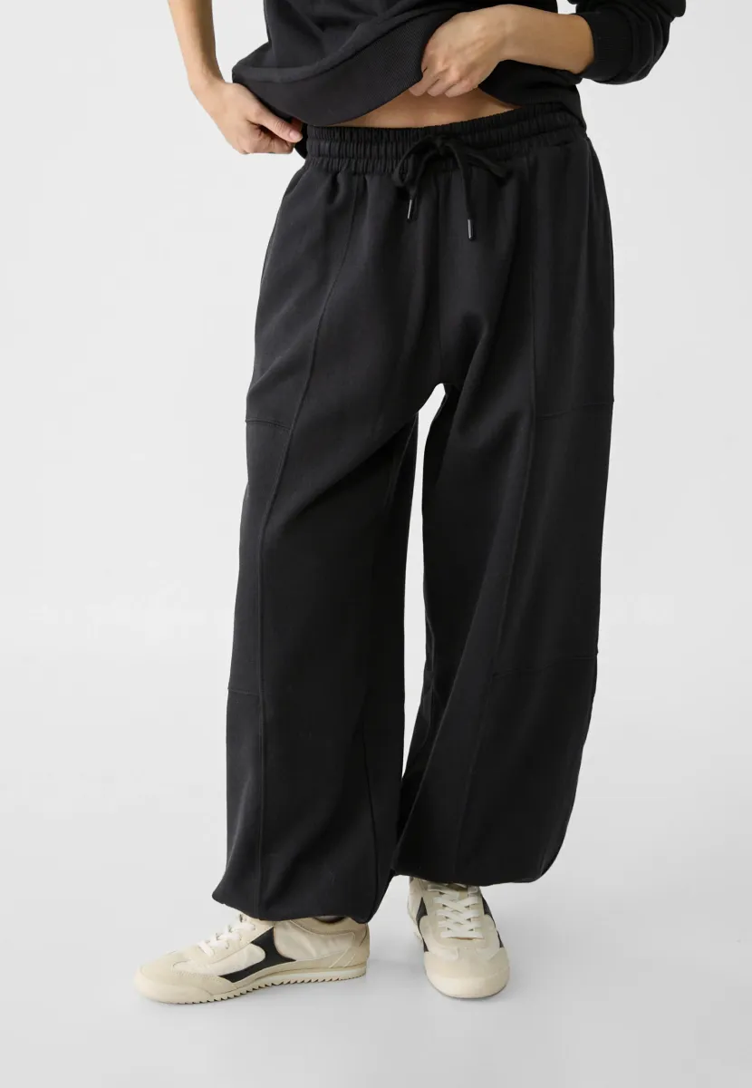 BALLOON JOGGERS - Jogginghose - black