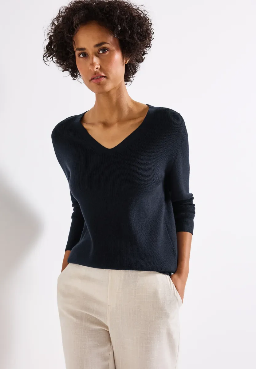 BASIC V-NECK - Strickpullover - blau