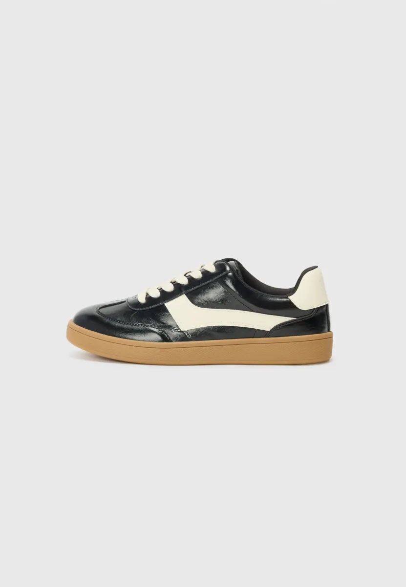 BERLIN - Sneaker low - black