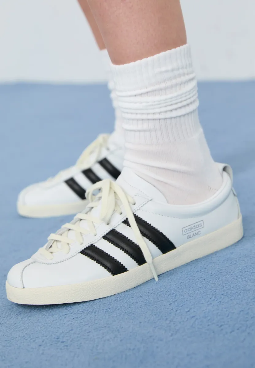 BLANC - Sneaker low - white/core black/off white