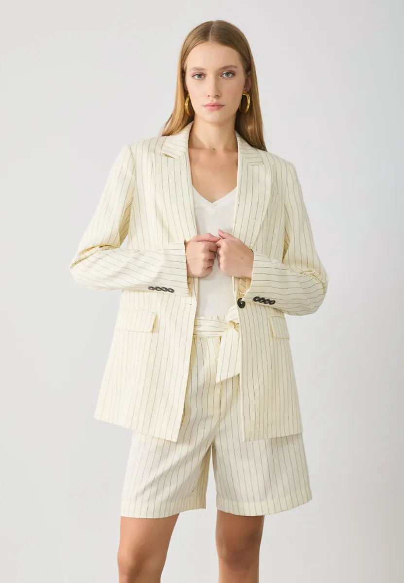 Blazer - white