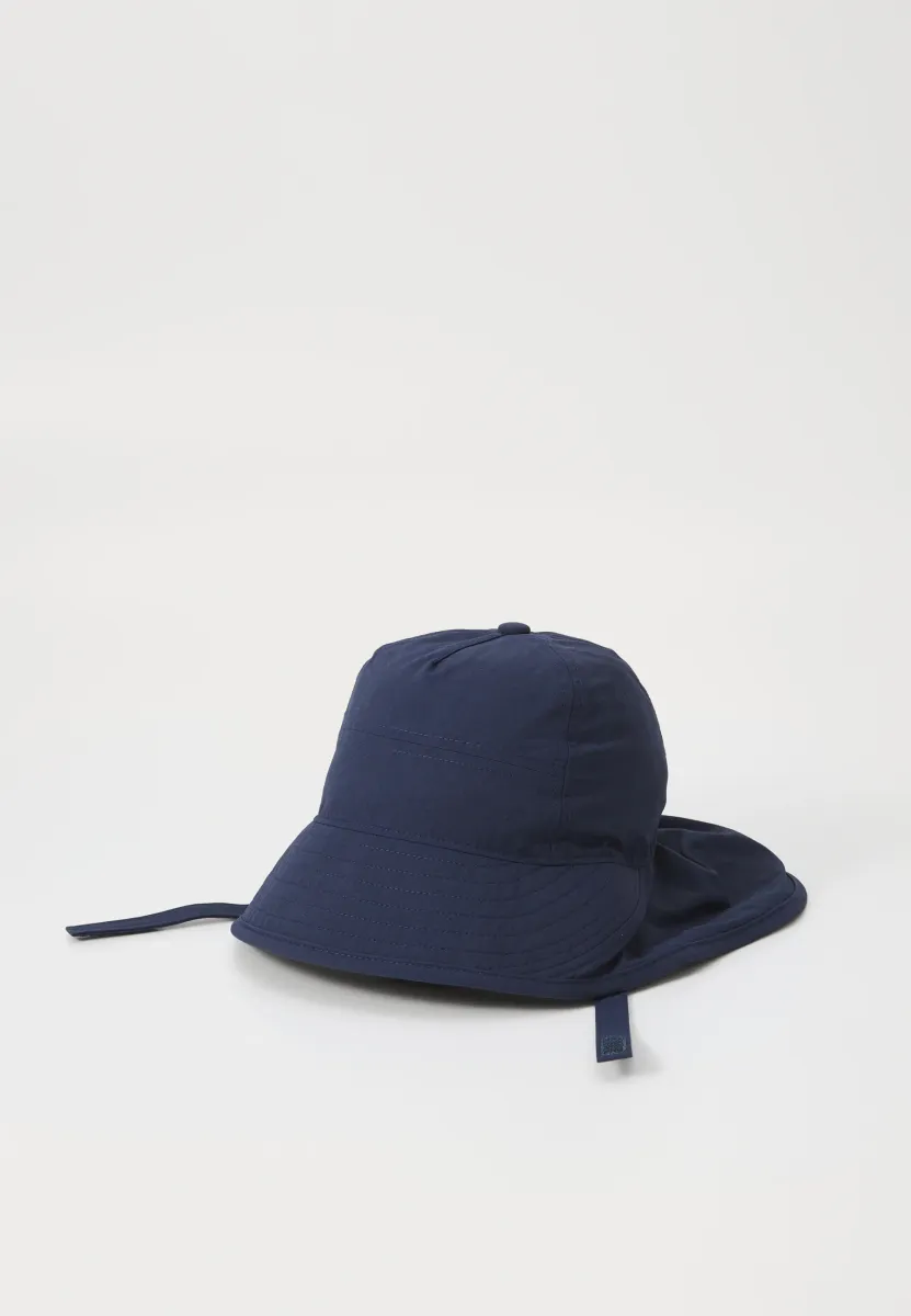 BLOCK THE SUN - Hut - new navy