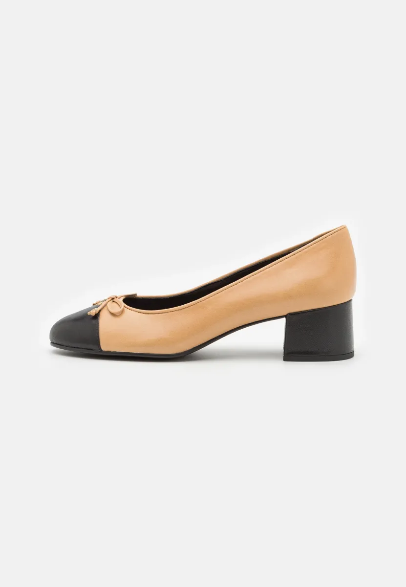 BOW  - Pumps - ginger shortbread/perfect black