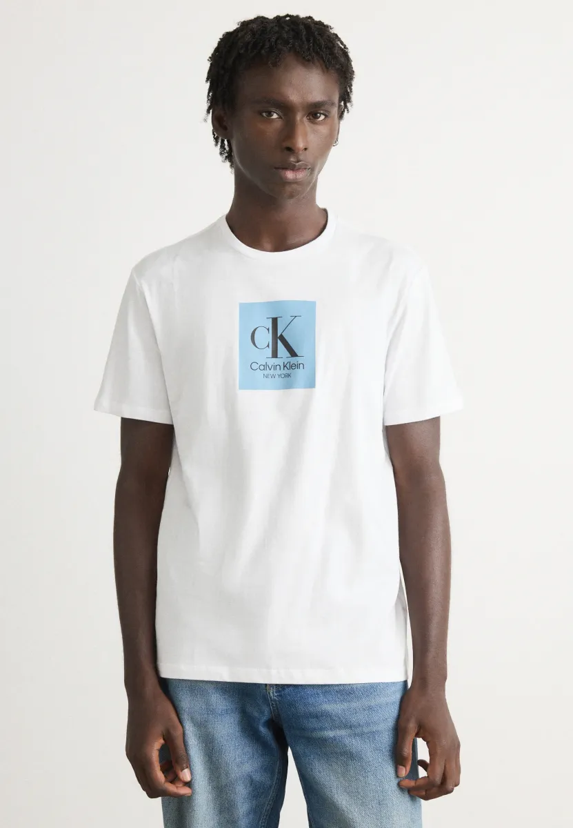 BOX GRAPHIC TEE - T-Shirt print - brilliant white