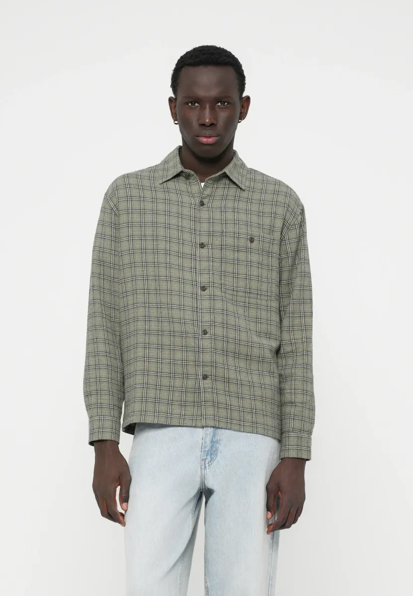 BOXY - Hemd - olive green