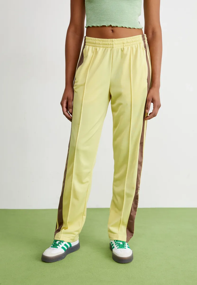 BREAK  - Jogginghose - powder yellow/earth strata