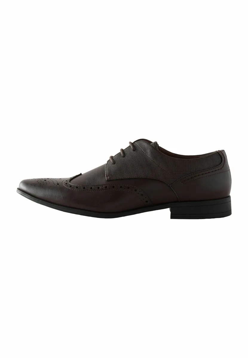 BROGUE REGULAR FIT - Business-Schnürer - brown