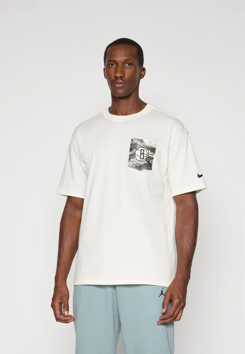 BROOKLYN NETS M90 TEE - T-Shirt print - sail