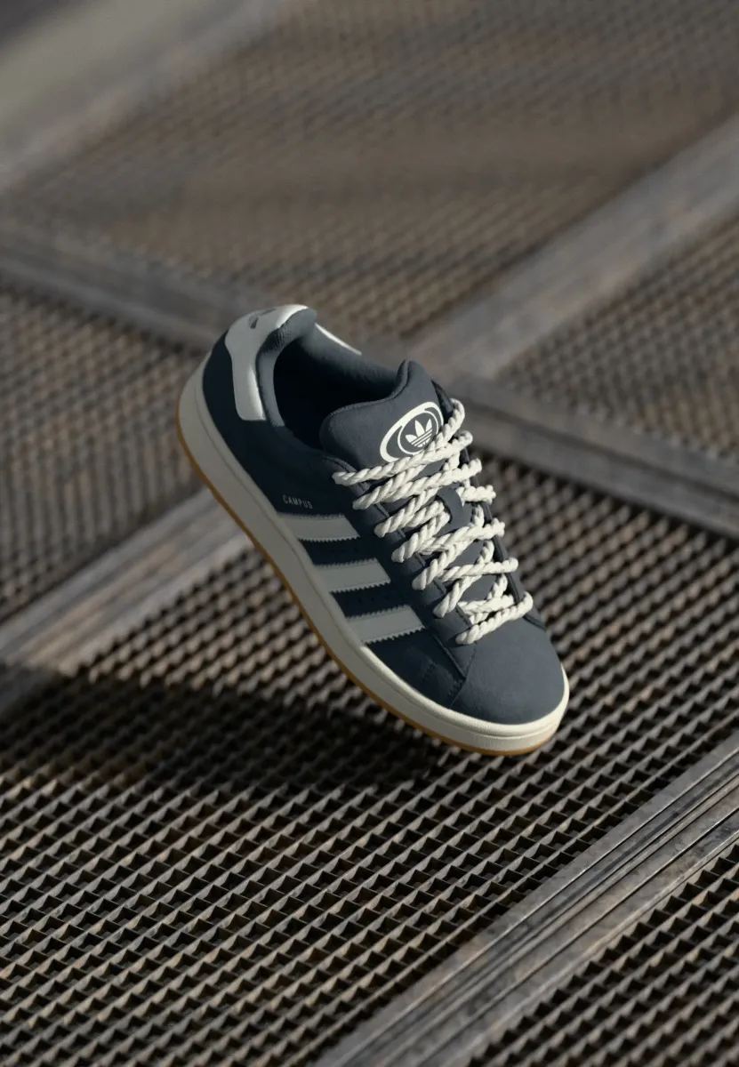 CAMPUS 00S W - Skateschuh - onix/core white