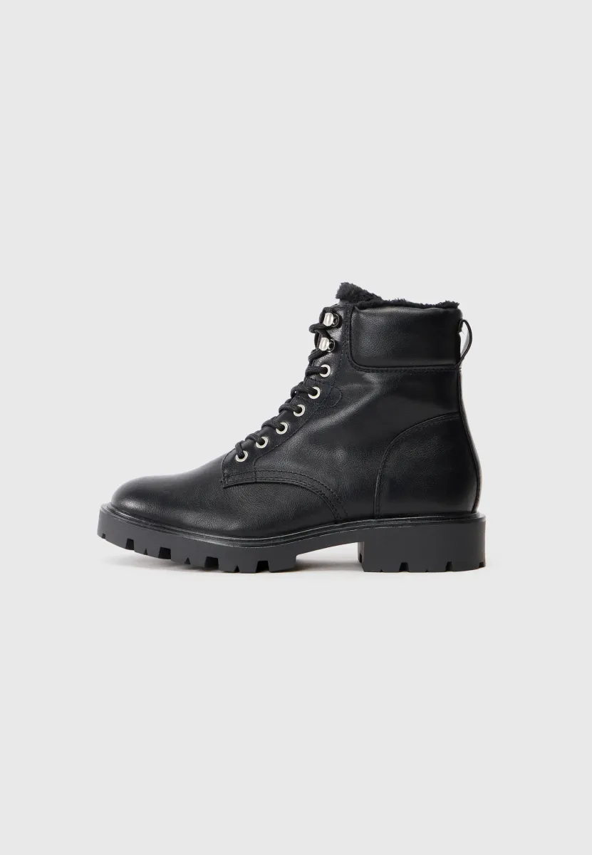 CAROLYNE - Cowboy-/Bikerstiefelette - black