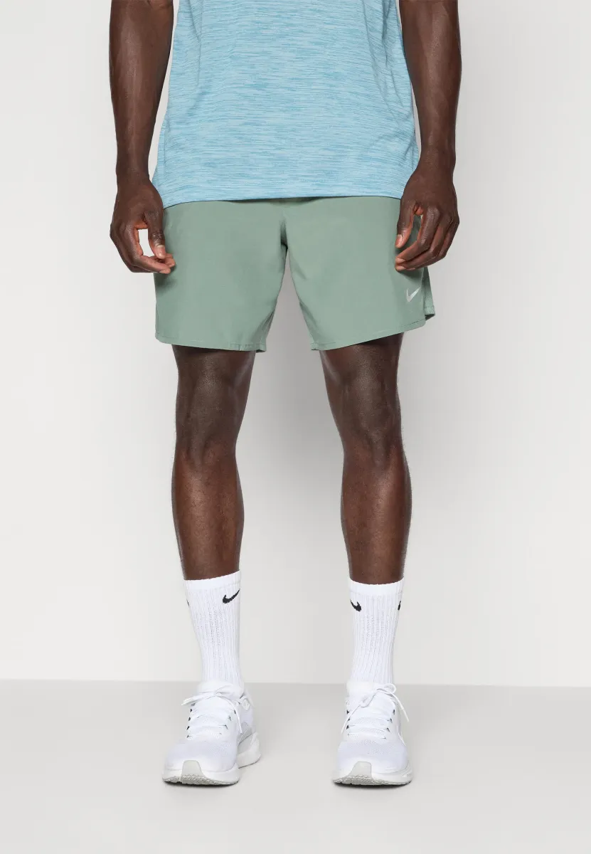 CHALLENGER SHORT - Kurze Sporthose - clay green/black/reflective silver-coloured