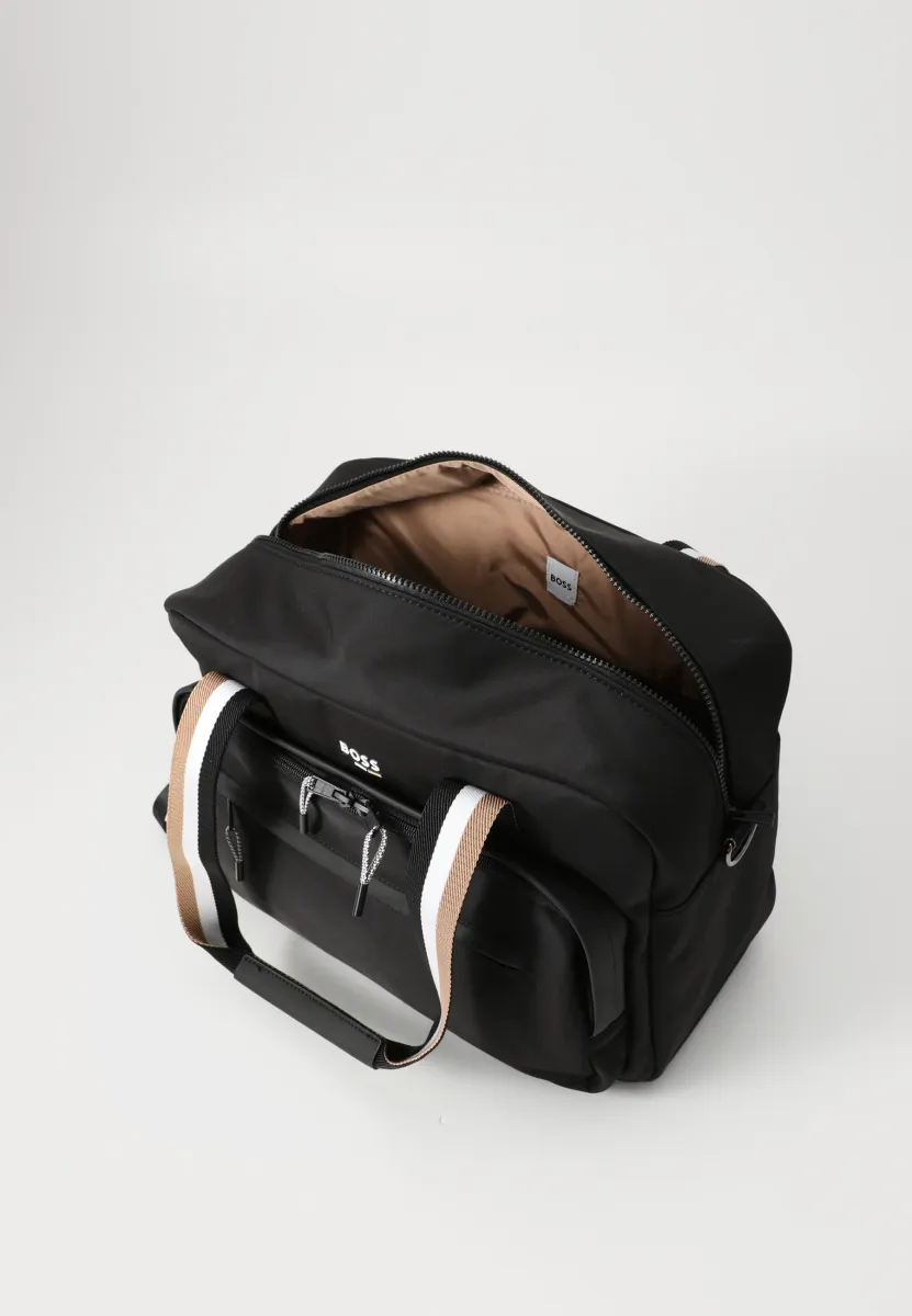 CHANGING BAG - Wickeltasche - black