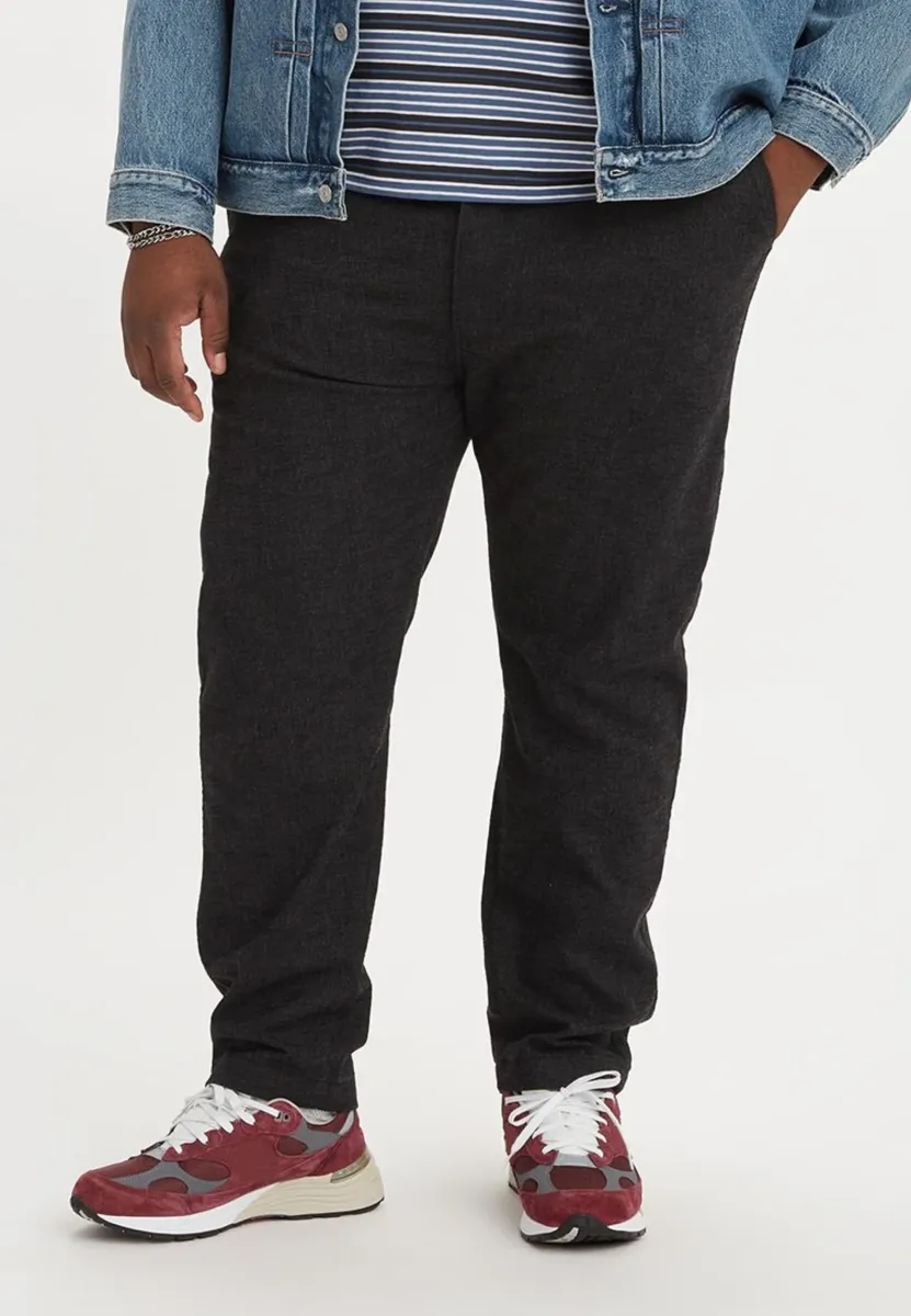 Chino - mineral black