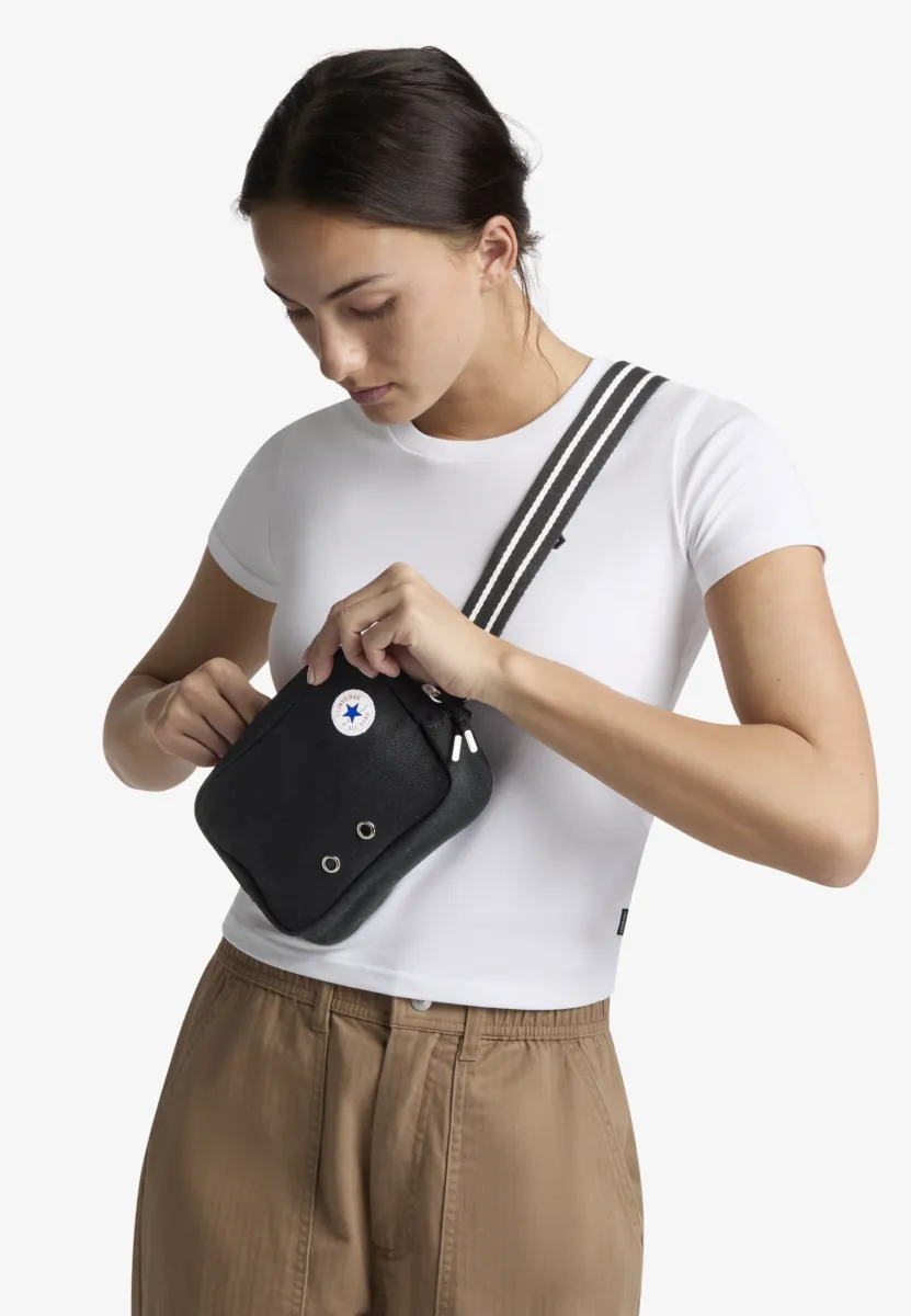 CHUCK CROSSBODY UNISEX - Umhängetasche - black