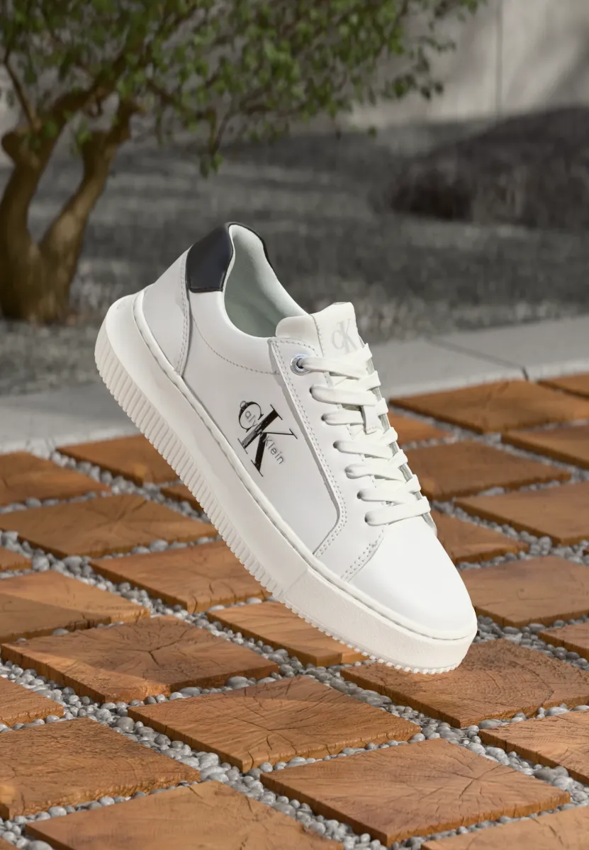 CHUNKY CUPSOLE MONO - Sneaker low - bright white/black