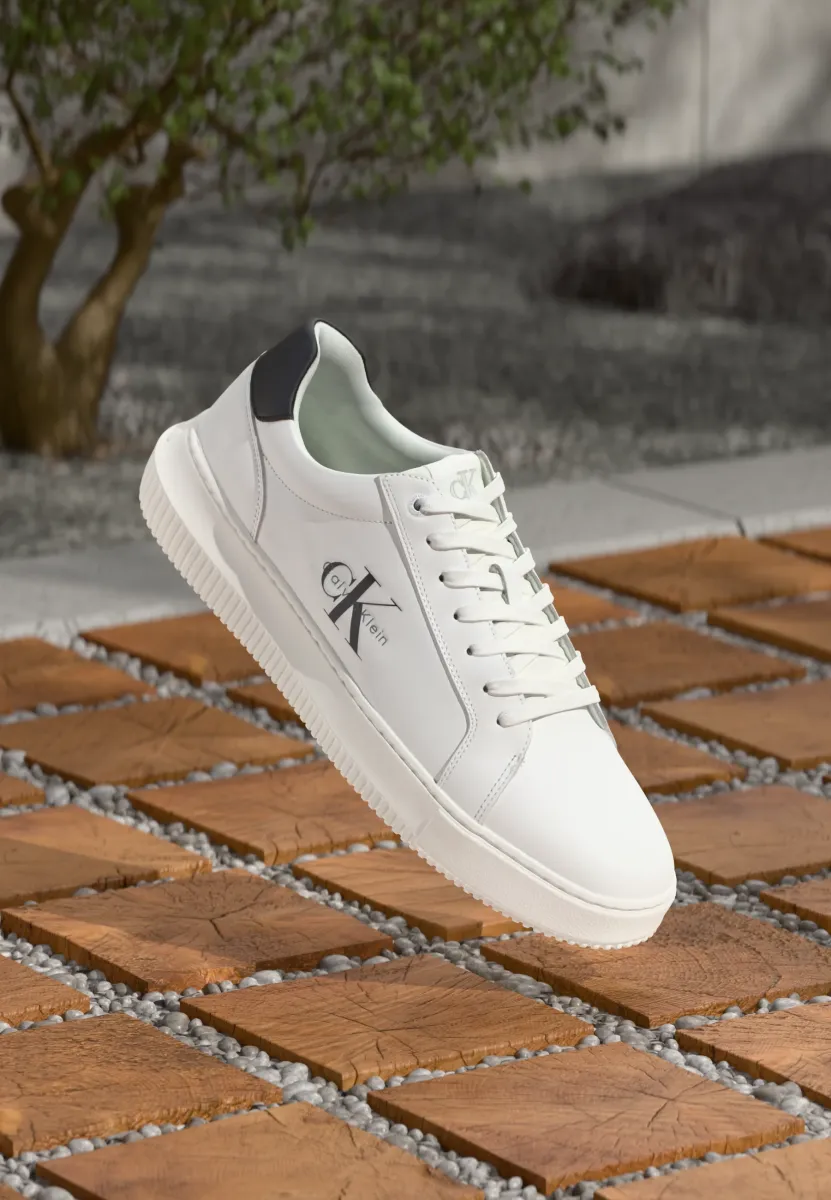 CHUNKY CUPSOLE MONO - Sneaker low - white/black