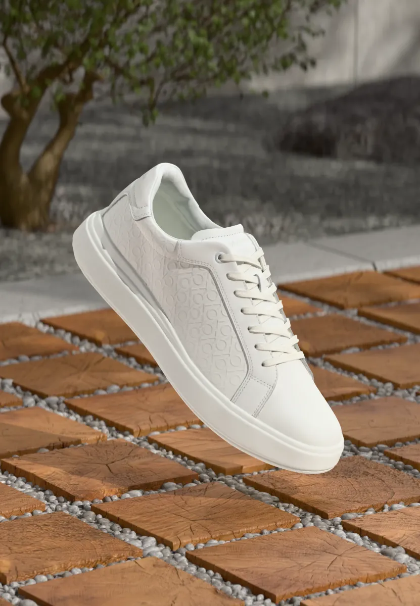 CHUNKY LACE UP MONO - Sneaker low - triple bright white