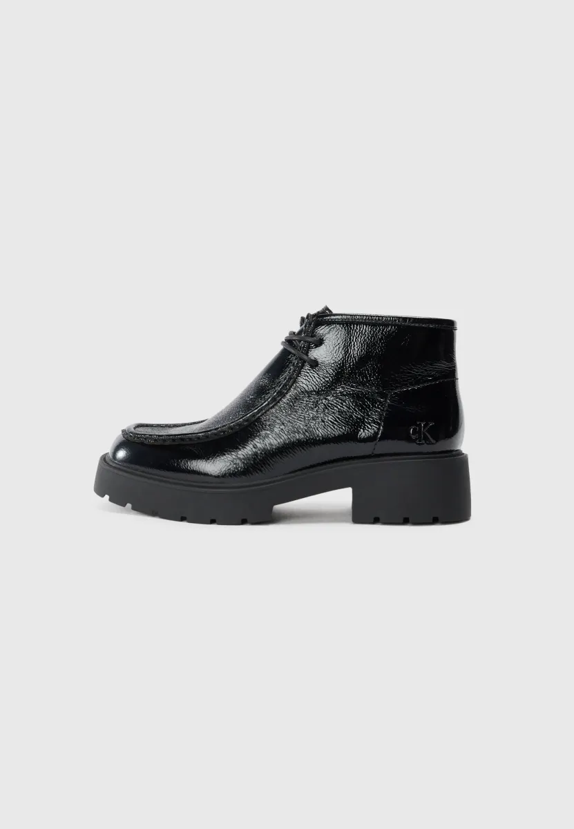 CHUNKY WALLABEE - Plateaustiefelette - black
