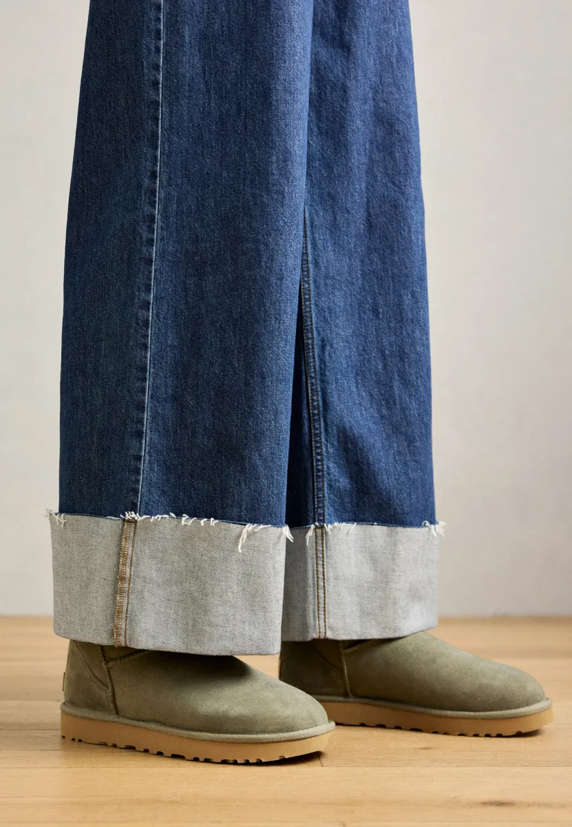 CLASSIC MINI II - Snowboot/Winterstiefel - moss green​