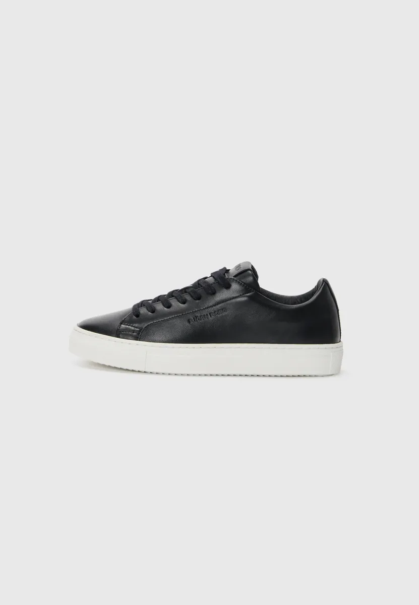 CLASSIC - Sneaker low - black