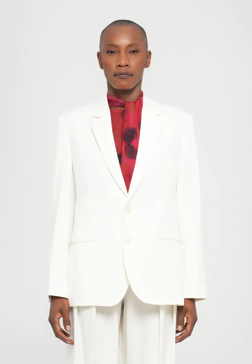 CLASSIC TAILORED JACKET - Blazer - ivory