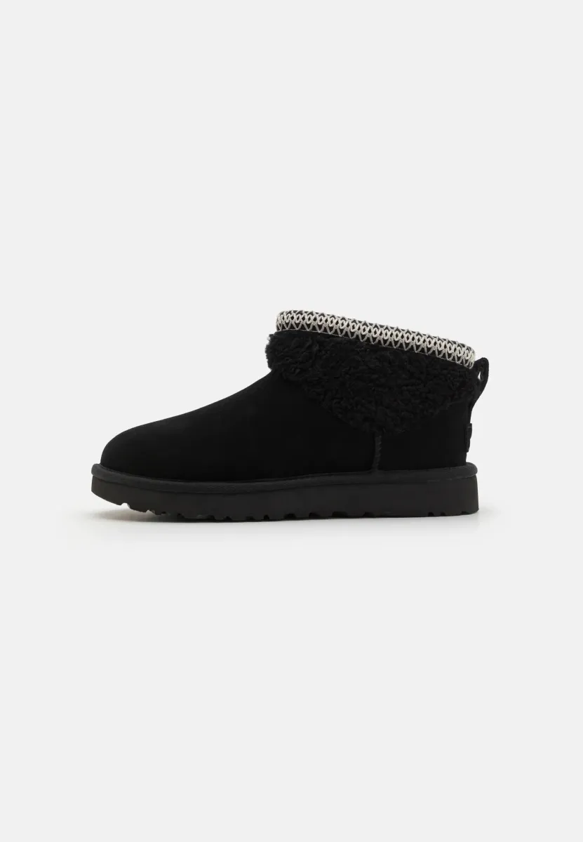 CLASSIC ULTRA MINI MAXI CURLY - Ankle Boot - black