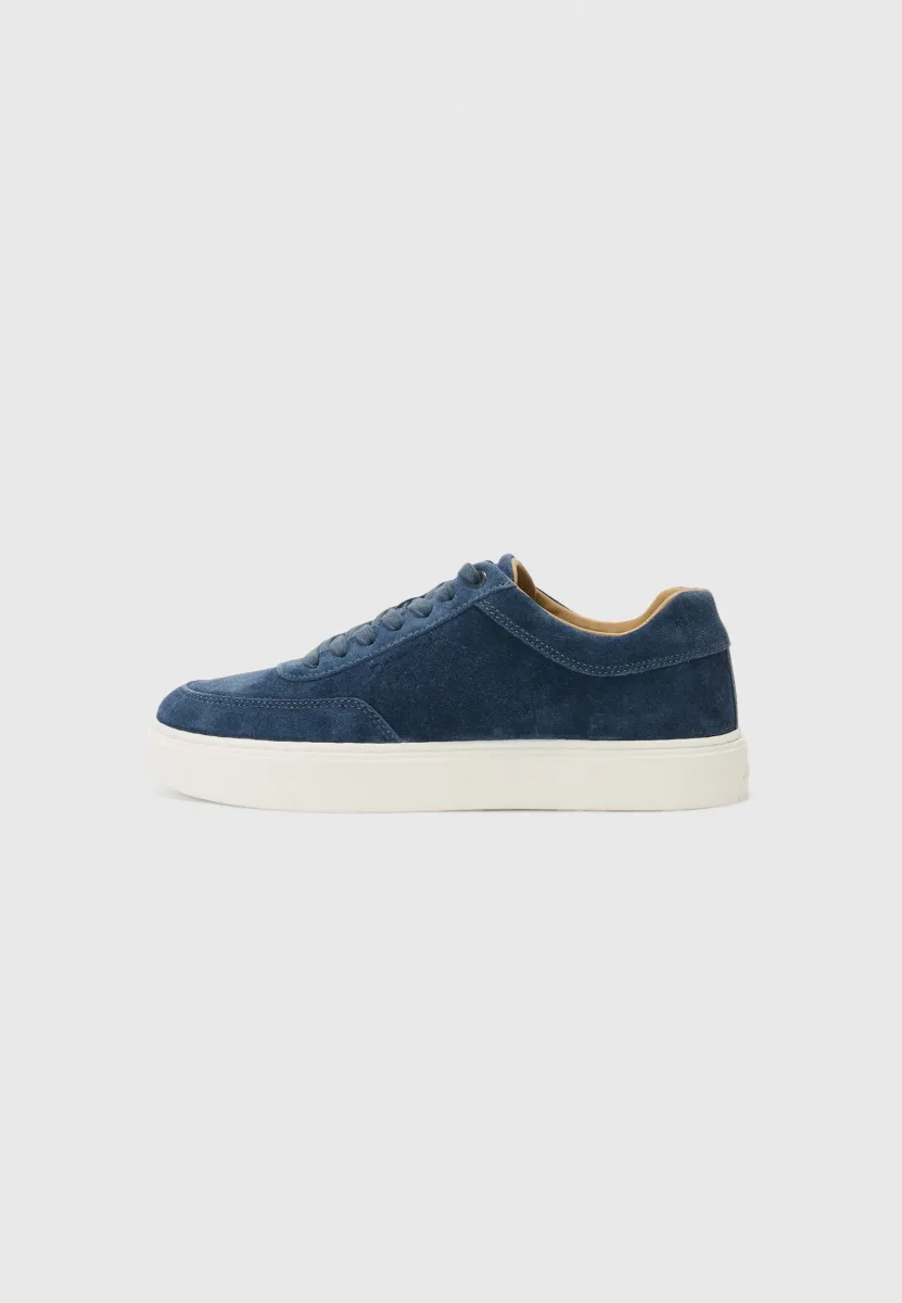 CLEAN CUP - Sneaker low - calvin navy/bright white