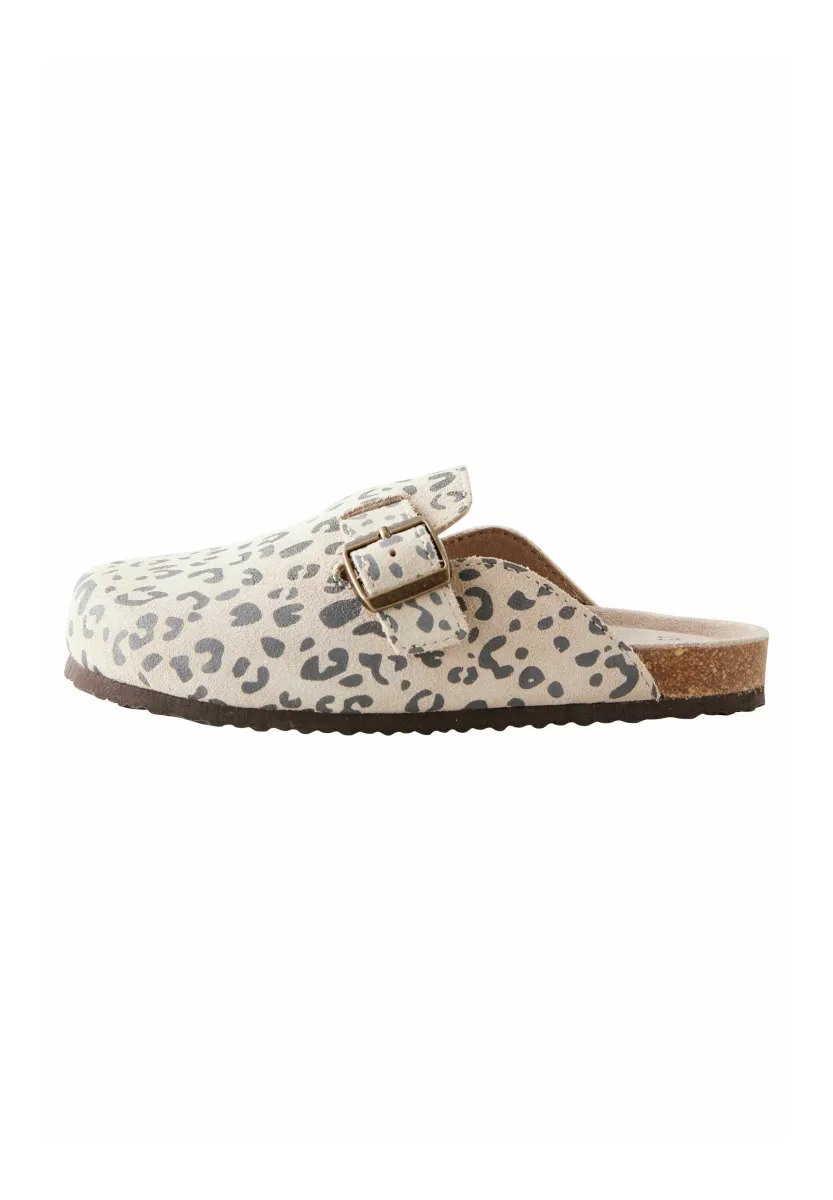Clogs - animal