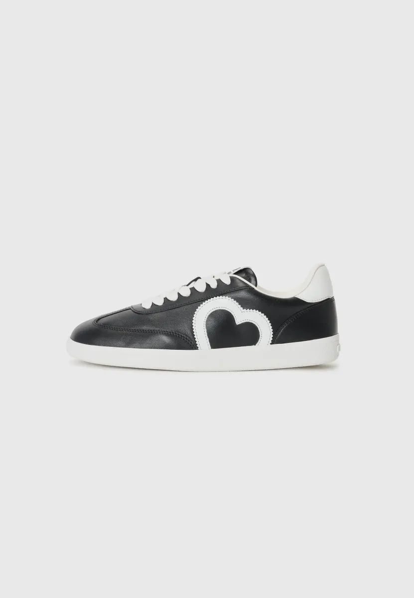 CLOUD LOVE - Sneaker low - black/white