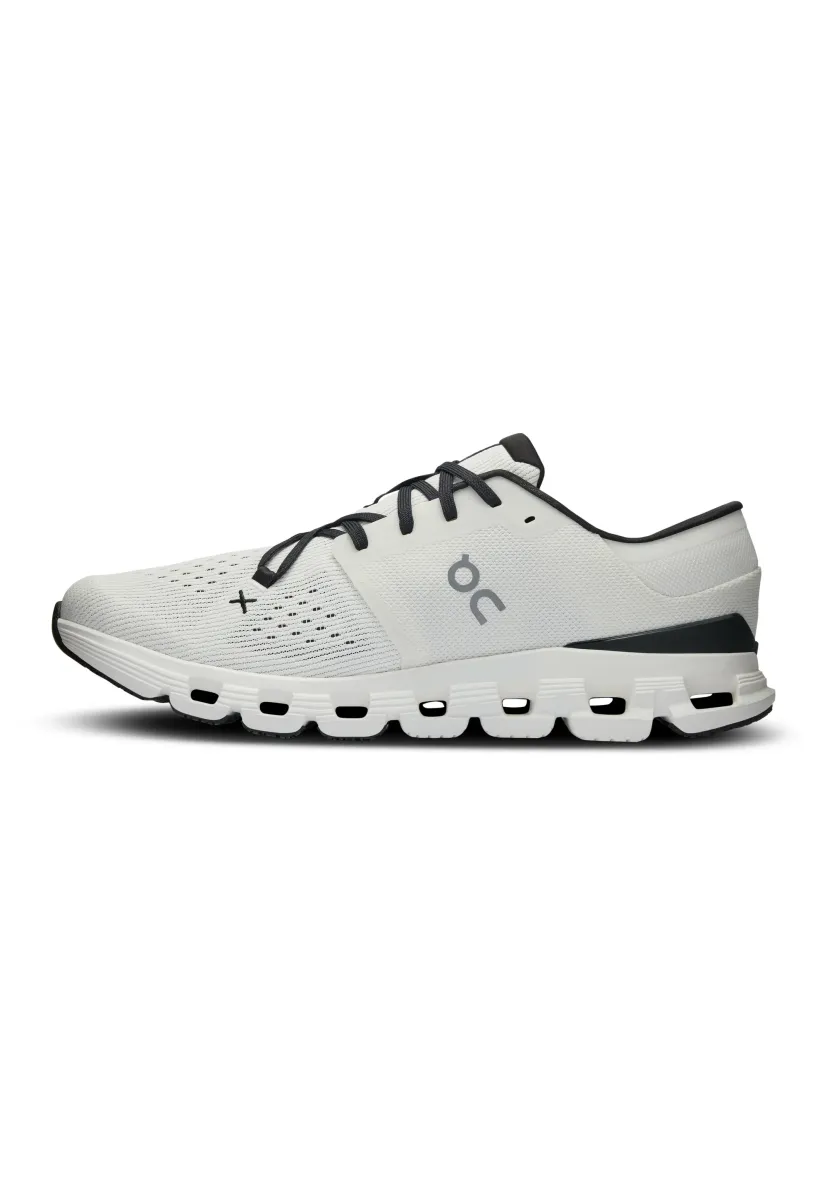 CLOUD X 4 - Trainingsschuh - ivory   black