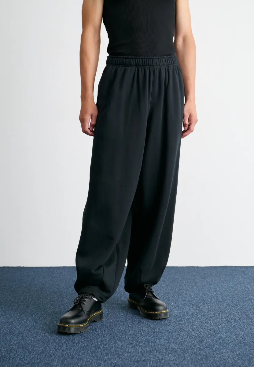 CLUB FLEECE - Jogginghose - black