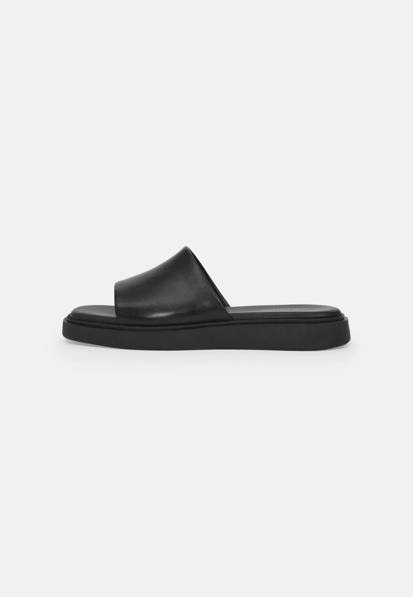 CONNIE - Pantolette flach - black