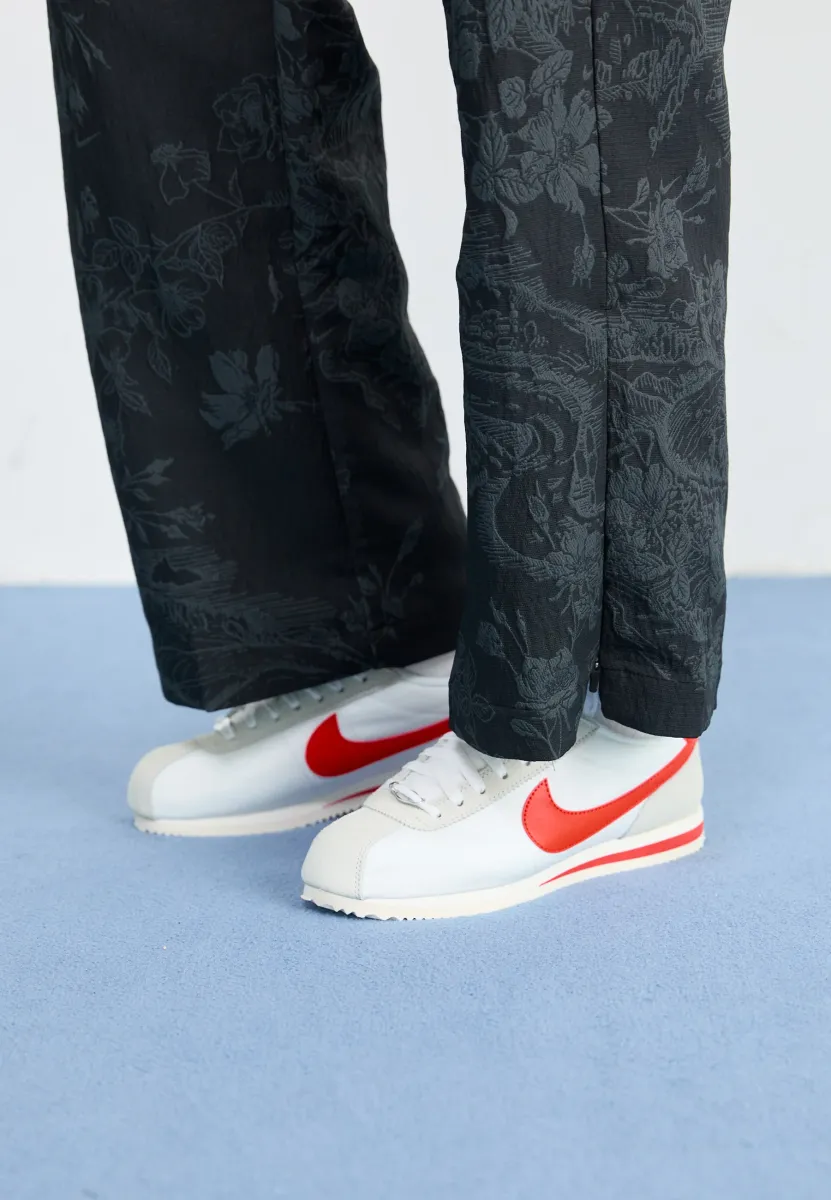 CORTEZ - Sneaker low - white/picante red/sail summit white