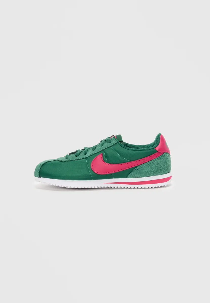 CORTEZ UNISEX - Sneaker low - gorge green/wild cherry/white