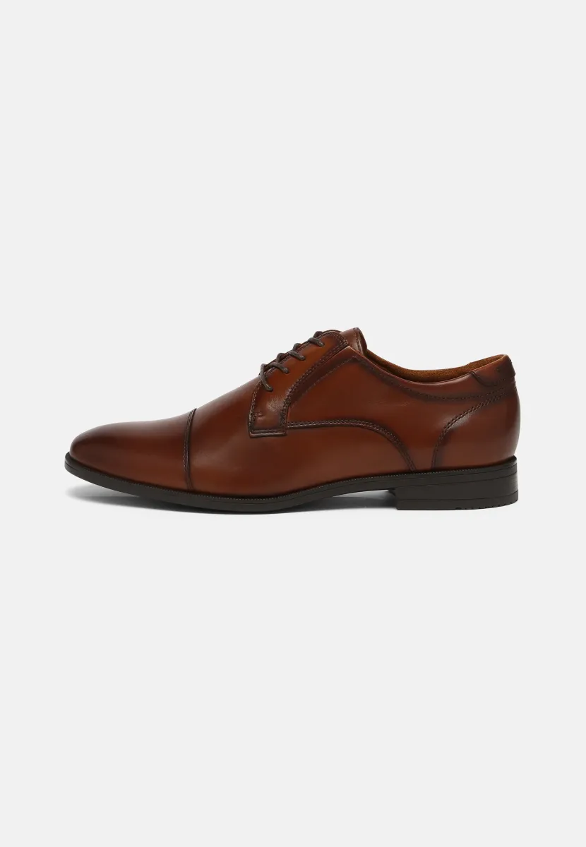 CORTLEY FLEX - Business-Schnürer - cognac