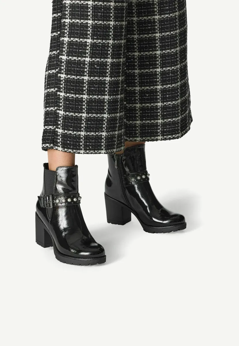 Cowboy-/Bikerstiefelette - black patent