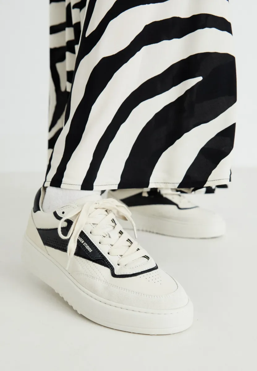 CPH89 - Sneaker low - cream/black