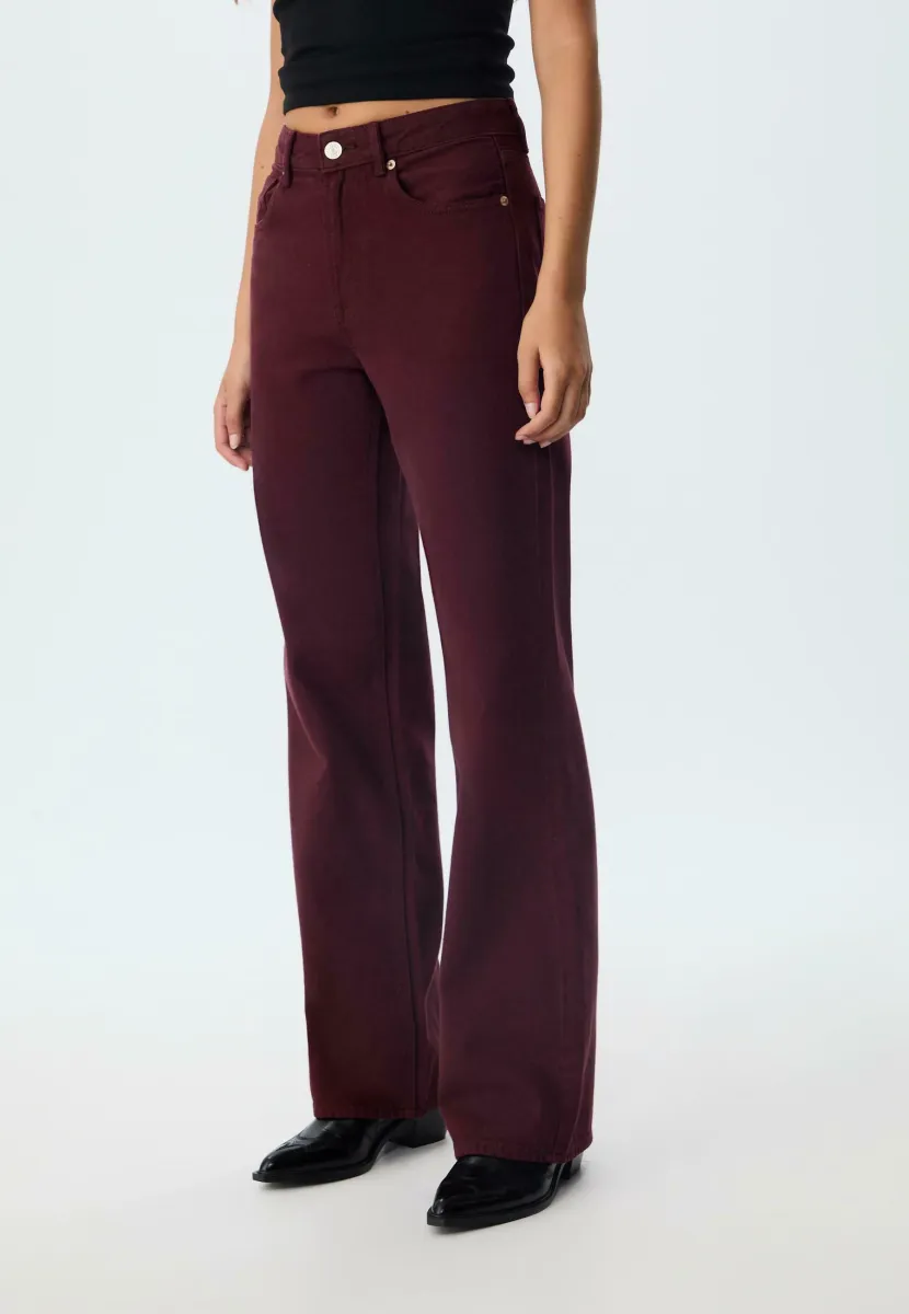 D92 - Jeans Straight Leg - bordeaux