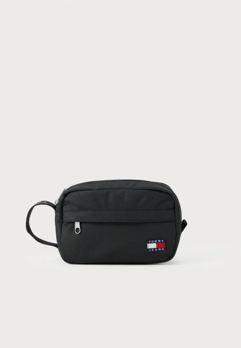 DAILY - Kosmetiktasche - black