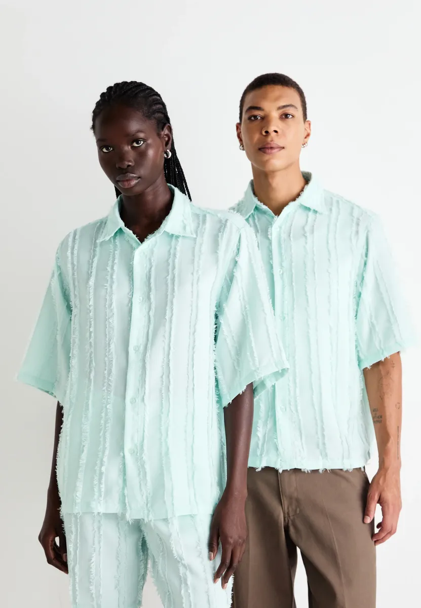 DAVY FRAYED BOXY UNISEX - Hemdbluse - green