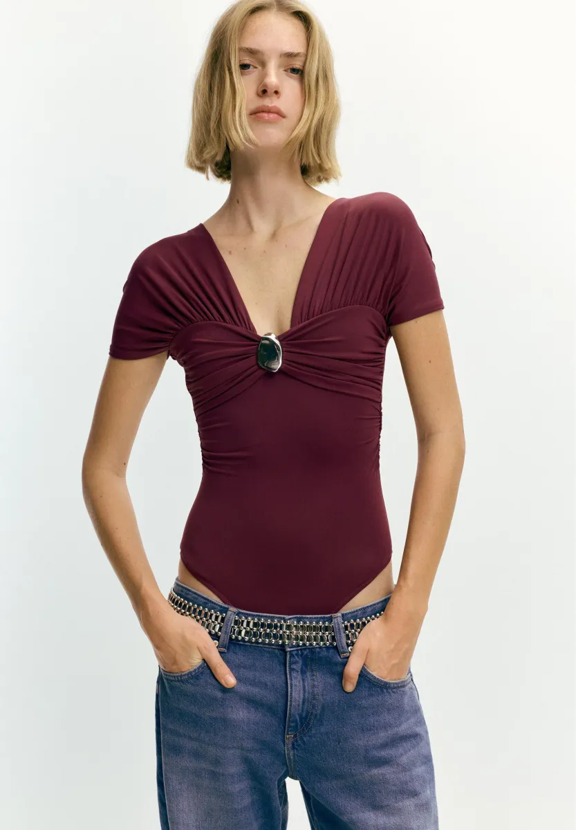 DRAPED BUCKLE - Top - bordeaux