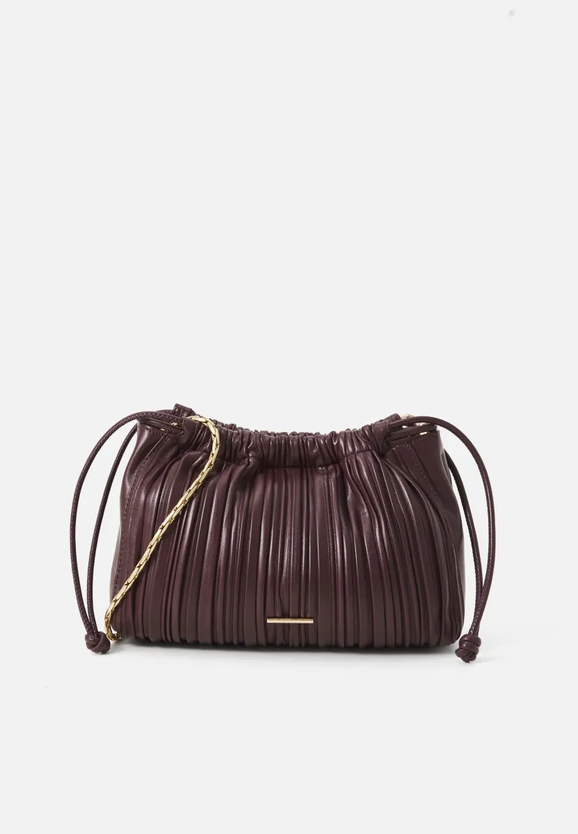 DRAWSTRING PLISSE CROSSBODY - Umhängetasche - fudge