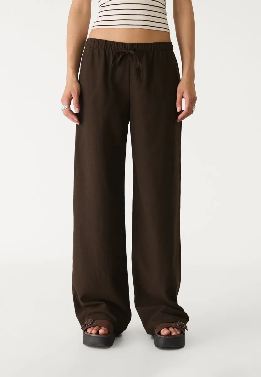 DRAWSTRING - Stoffhose - dark brown