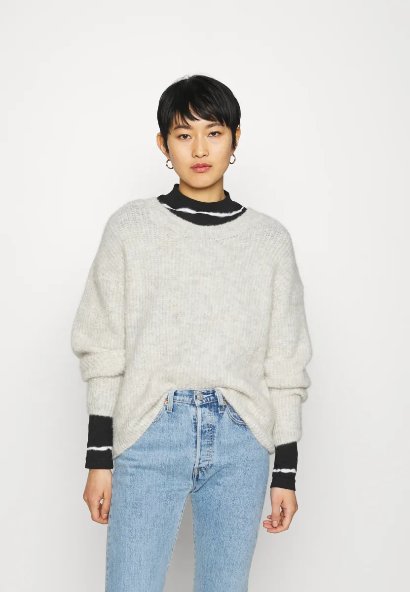 EAST - Strickpullover - light grey