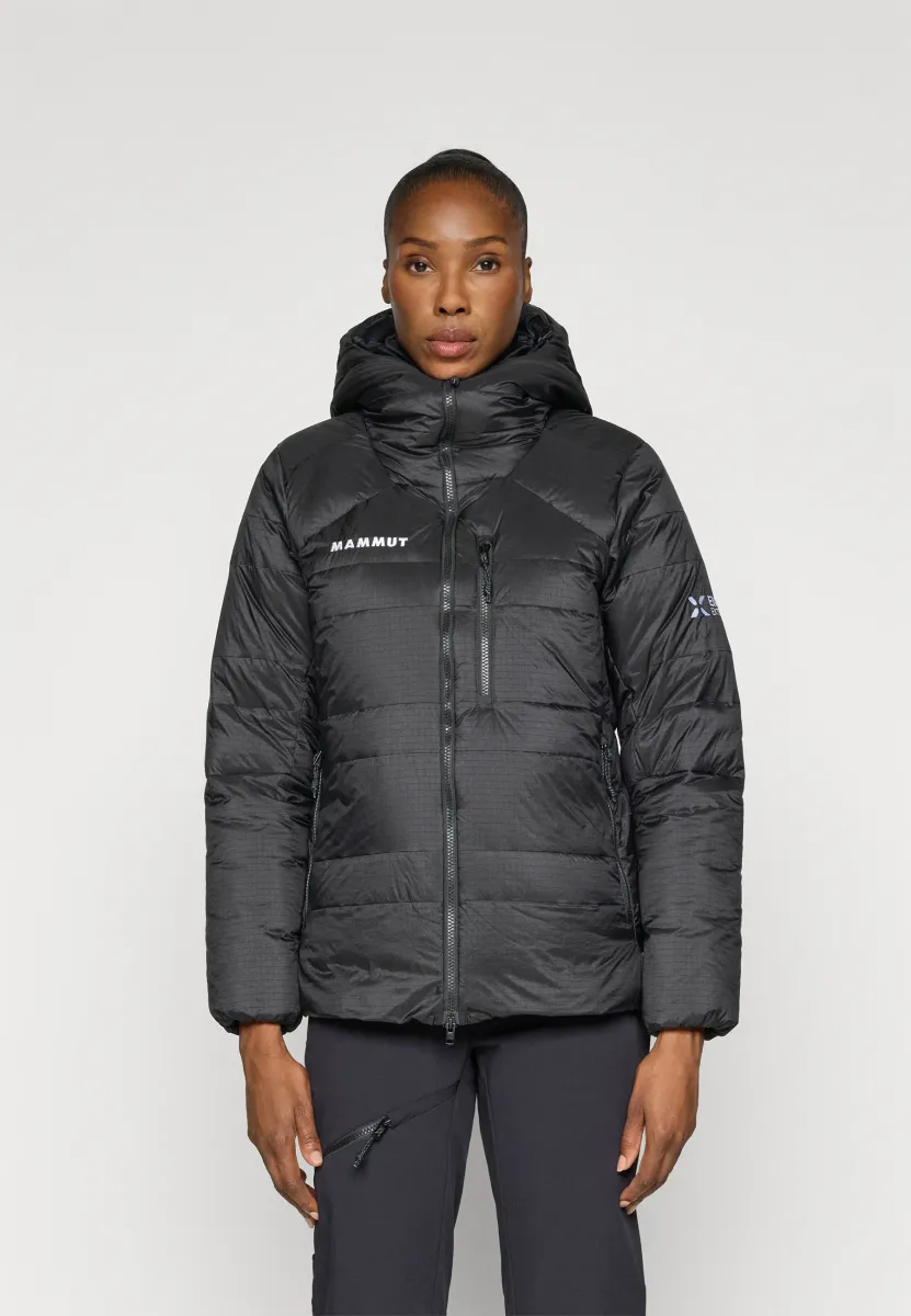 EIGER NORDWAND ADVANCED IN HOODED JACKET WOMEN - Daunenjacke - black