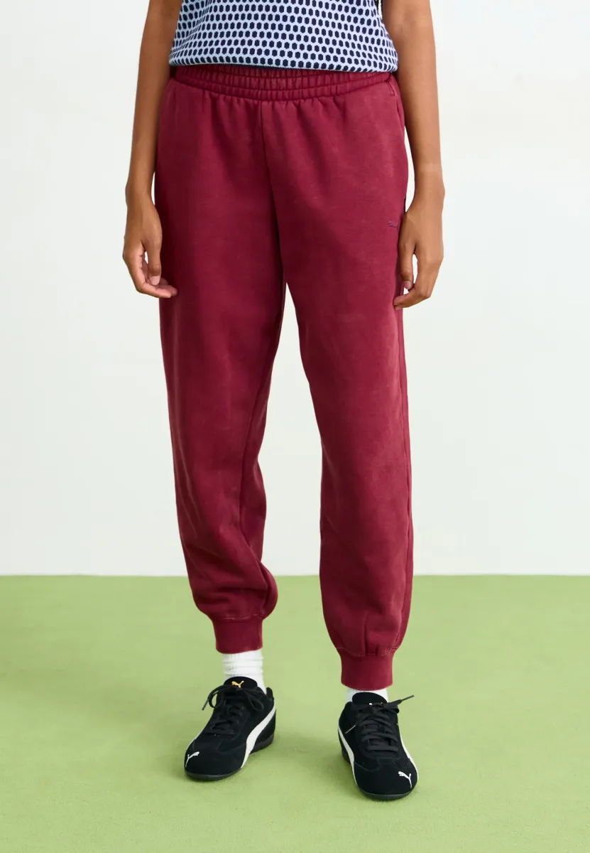 ELEVATED COMFORT WASH - Jogginghose - ruby shimmer