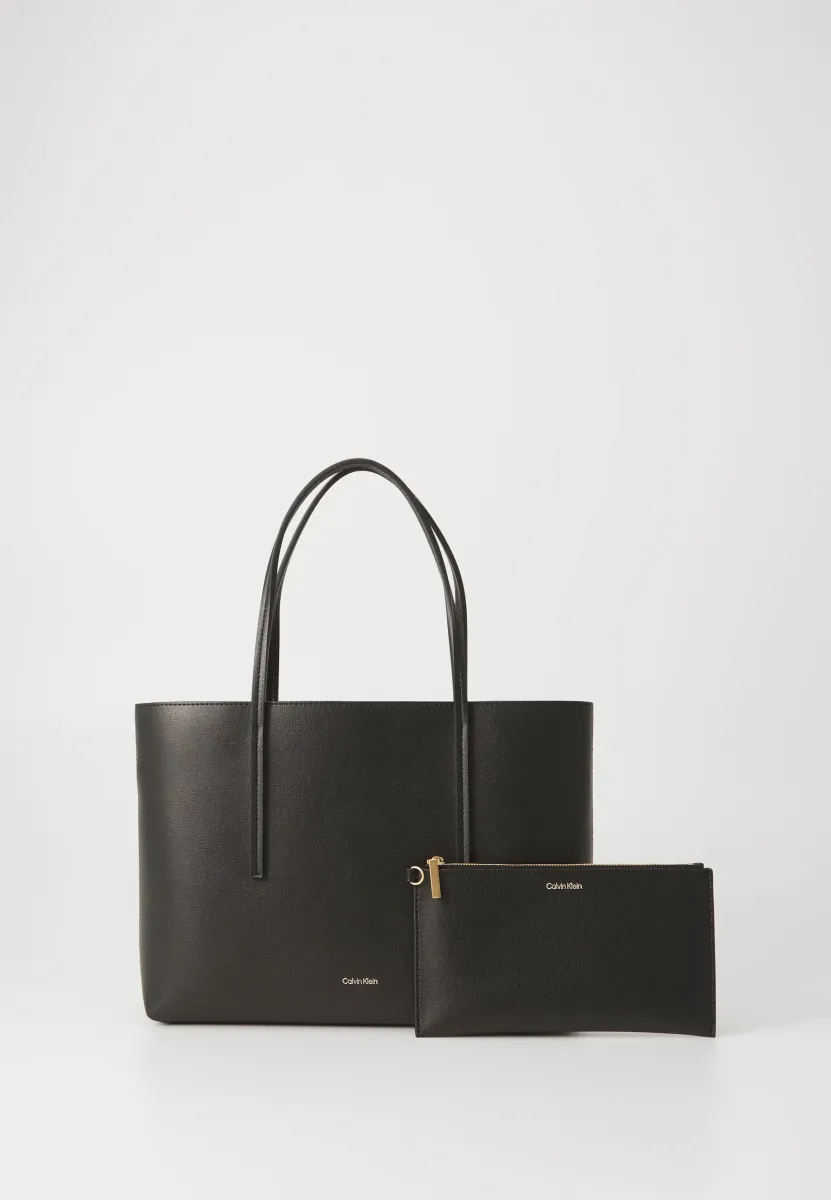 EMBOSSED LOGO SET - Handtasche - black/toasted coconut