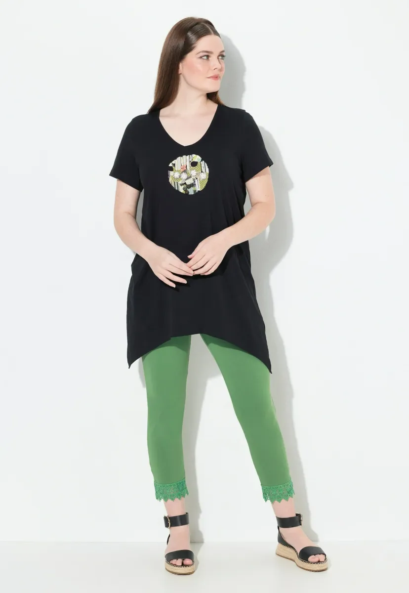 EMBROIDERED LINE POINTED HEM TEE - T-Shirt print - black
