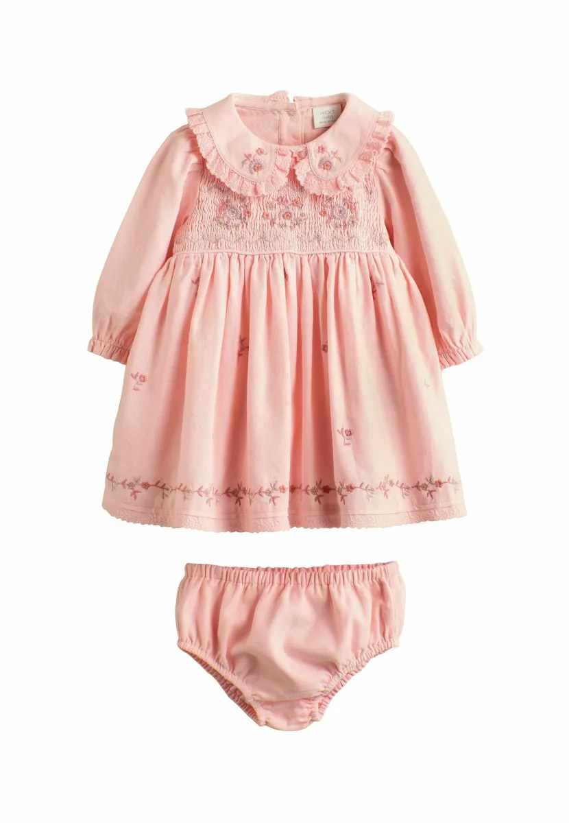EMBROIDERED REGULAR FIT - Freizeitkleid - pink