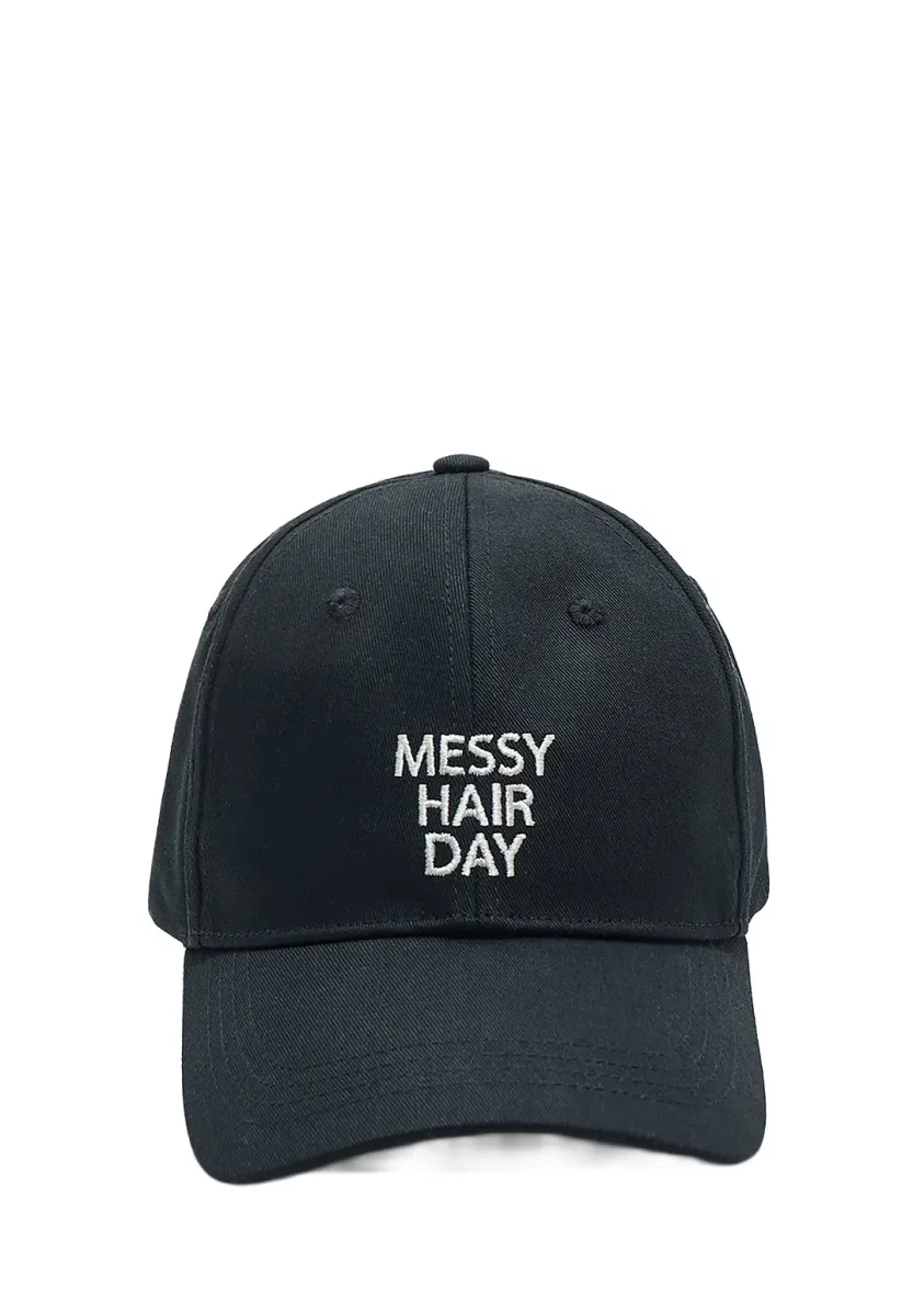 EMBROIDERED SLOGAN - Cap - black